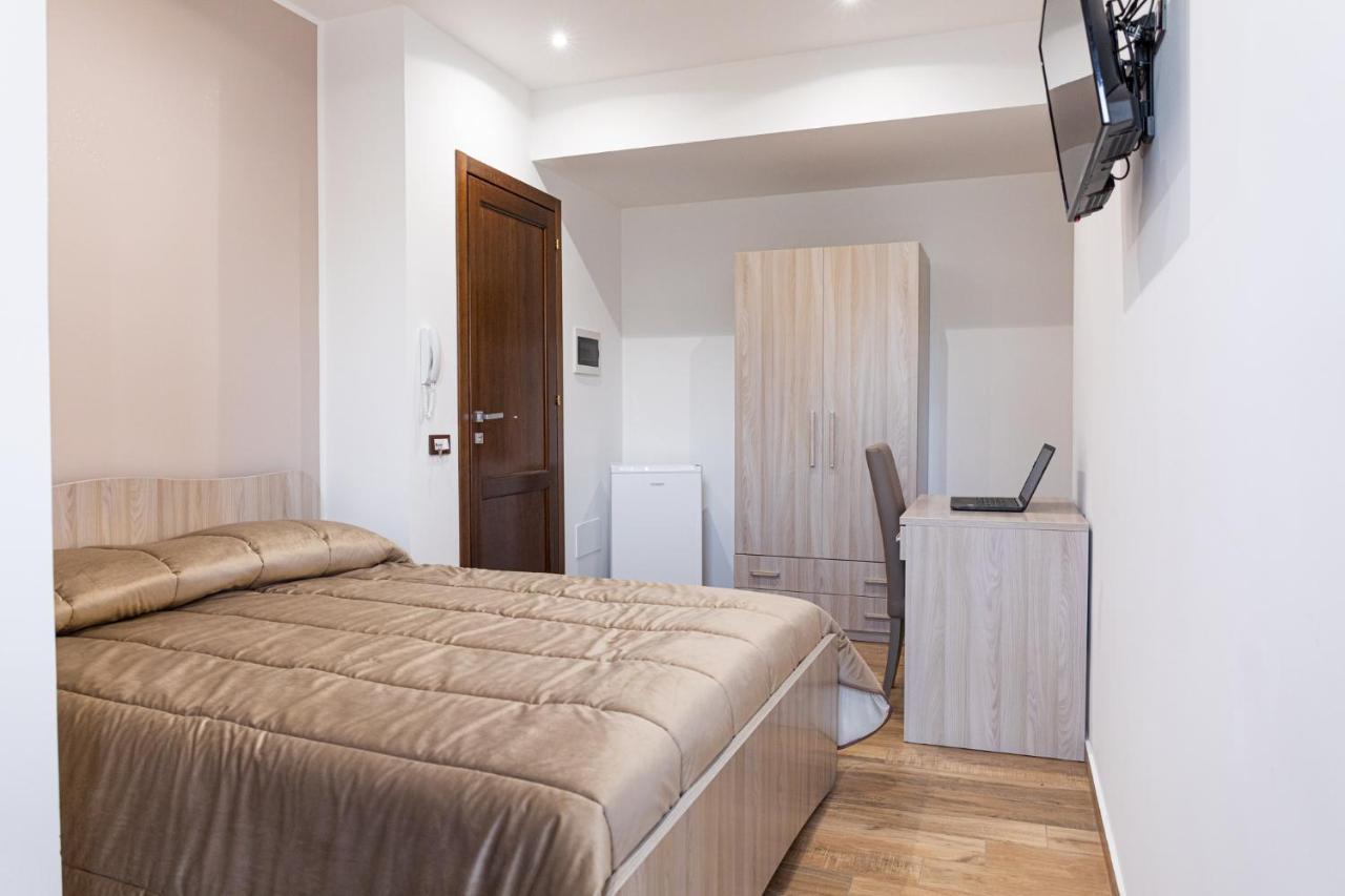 Casa Vacanze Del Corso Bagheria Bagian luar foto